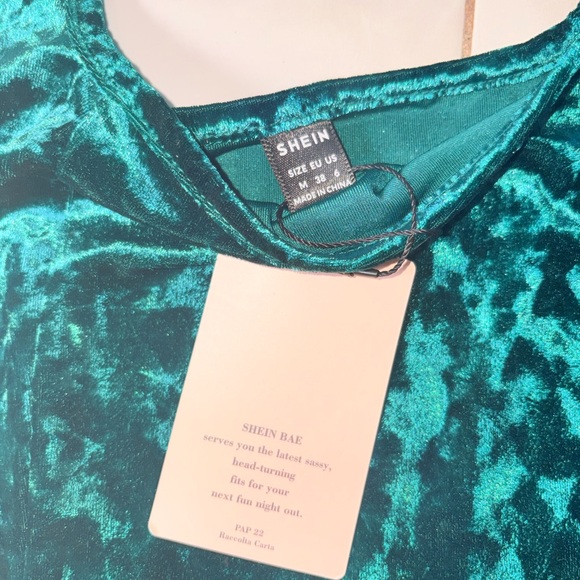 SHEIN BAE Split Thigh Green Velvet Cami Dress NWT Size M - Picture 8 of 8